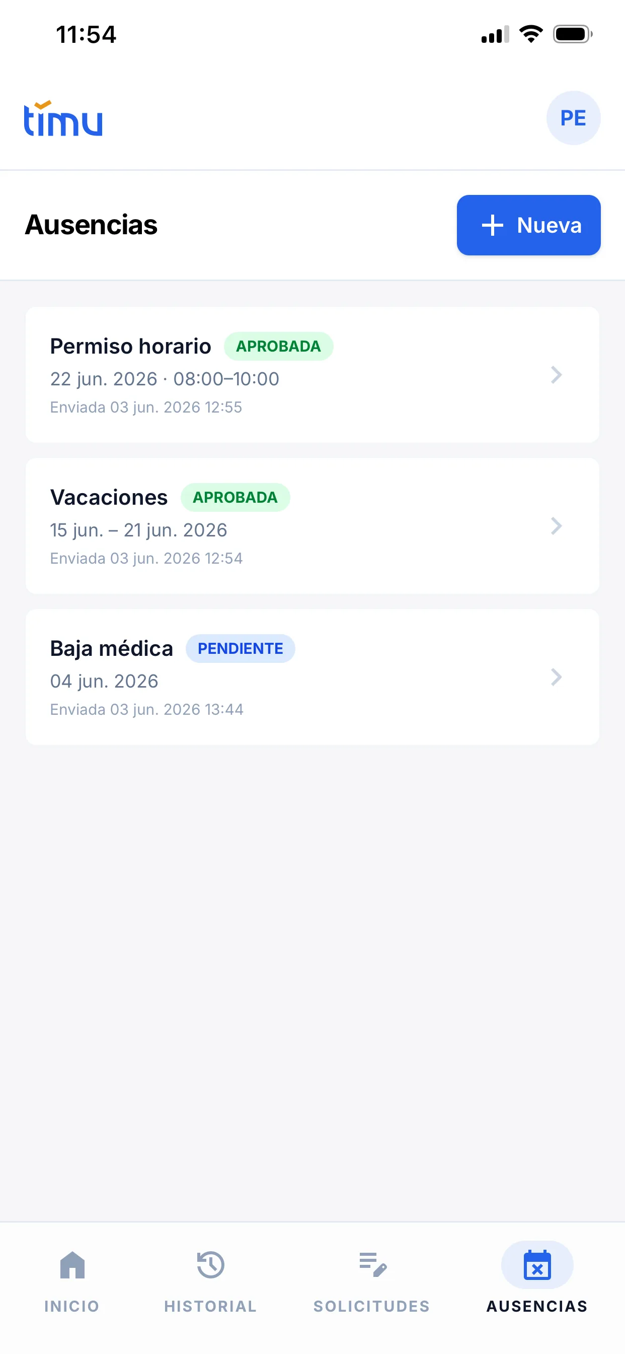 Listado de Ausencias con los badges de estado APROBADA y PENDIENTE
